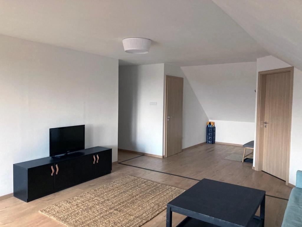 Karadi Apartman Zánka Εξωτερικό φωτογραφία