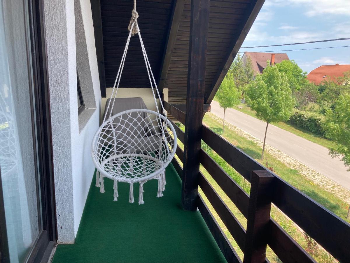 Karadi Apartman Zánka Εξωτερικό φωτογραφία